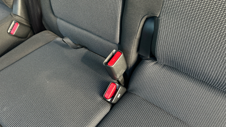 Peugeot Expert E-L2 100kW 75kWh Professional Van Auto